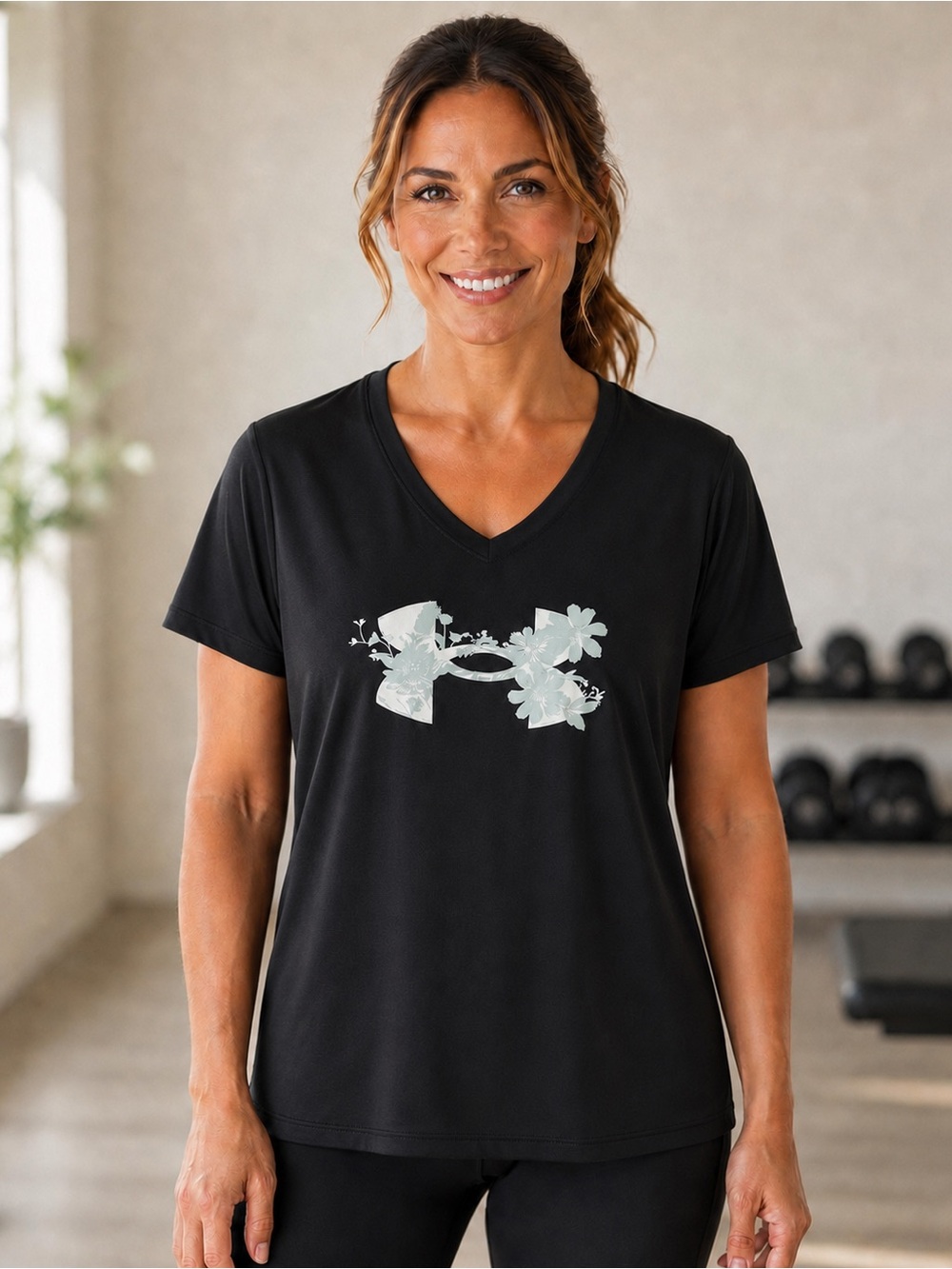 Under Armour UA Tech Floral Logo V-Neck Loose Fit T-Shirt Black Women’s Large